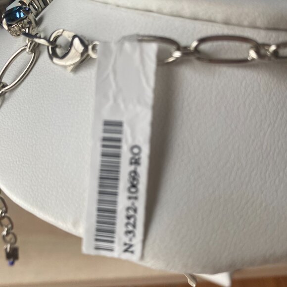 Mariana Navy Blue Swarovski Crystal NWT Rhodium Plated Silver Sparkle Necklace - Picture 5 of 10